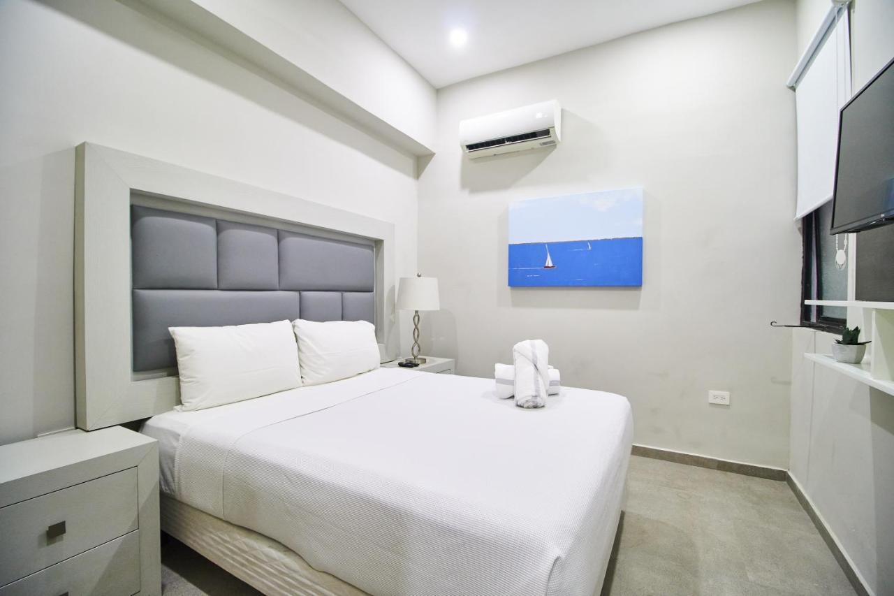 Torre 42 Playa Del Carmen By Lockey Aparthotel Bagian luar foto