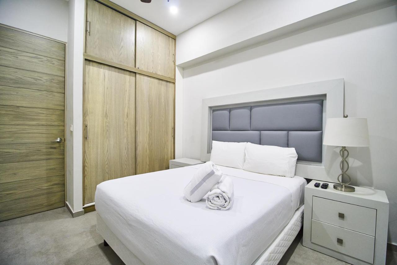 Torre 42 Playa Del Carmen By Lockey Aparthotel Bagian luar foto