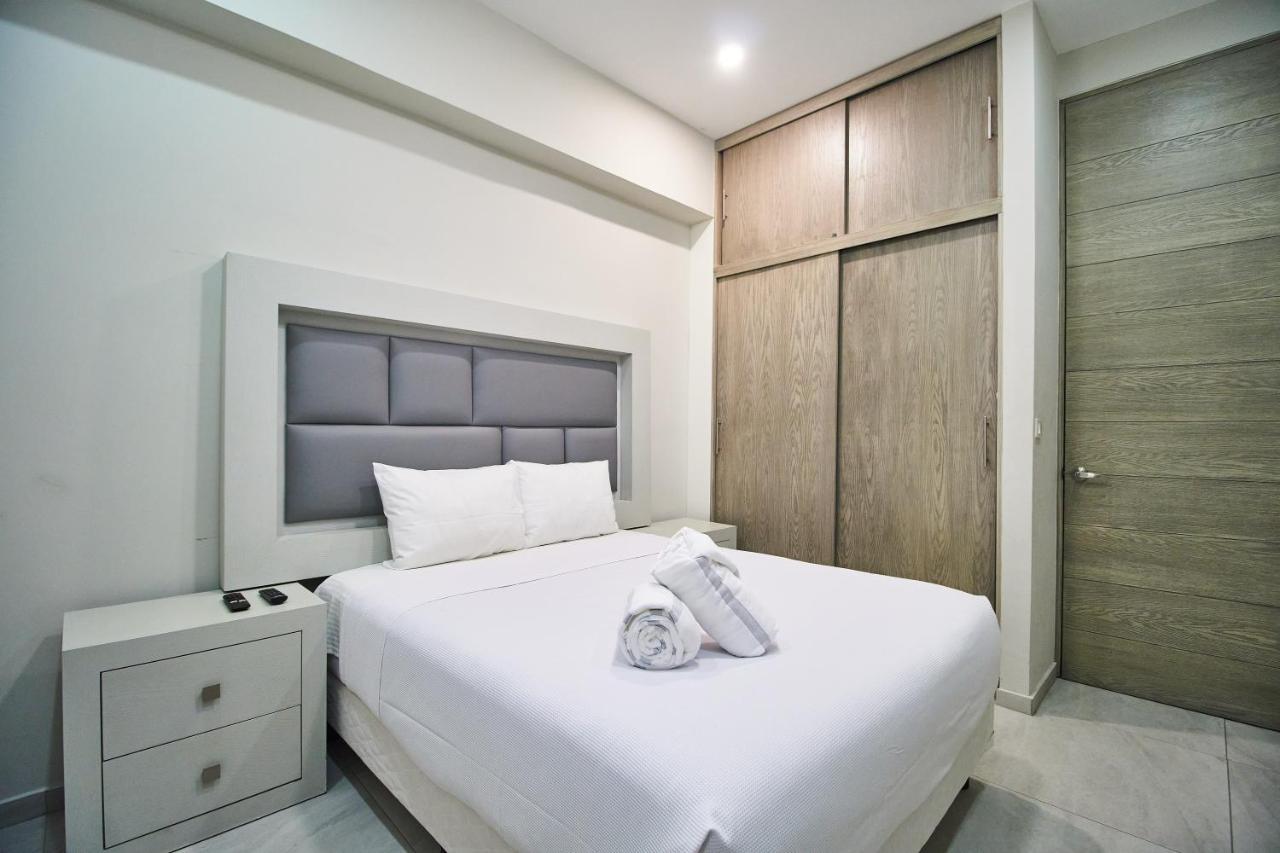 Torre 42 Playa Del Carmen By Lockey Aparthotel Bagian luar foto